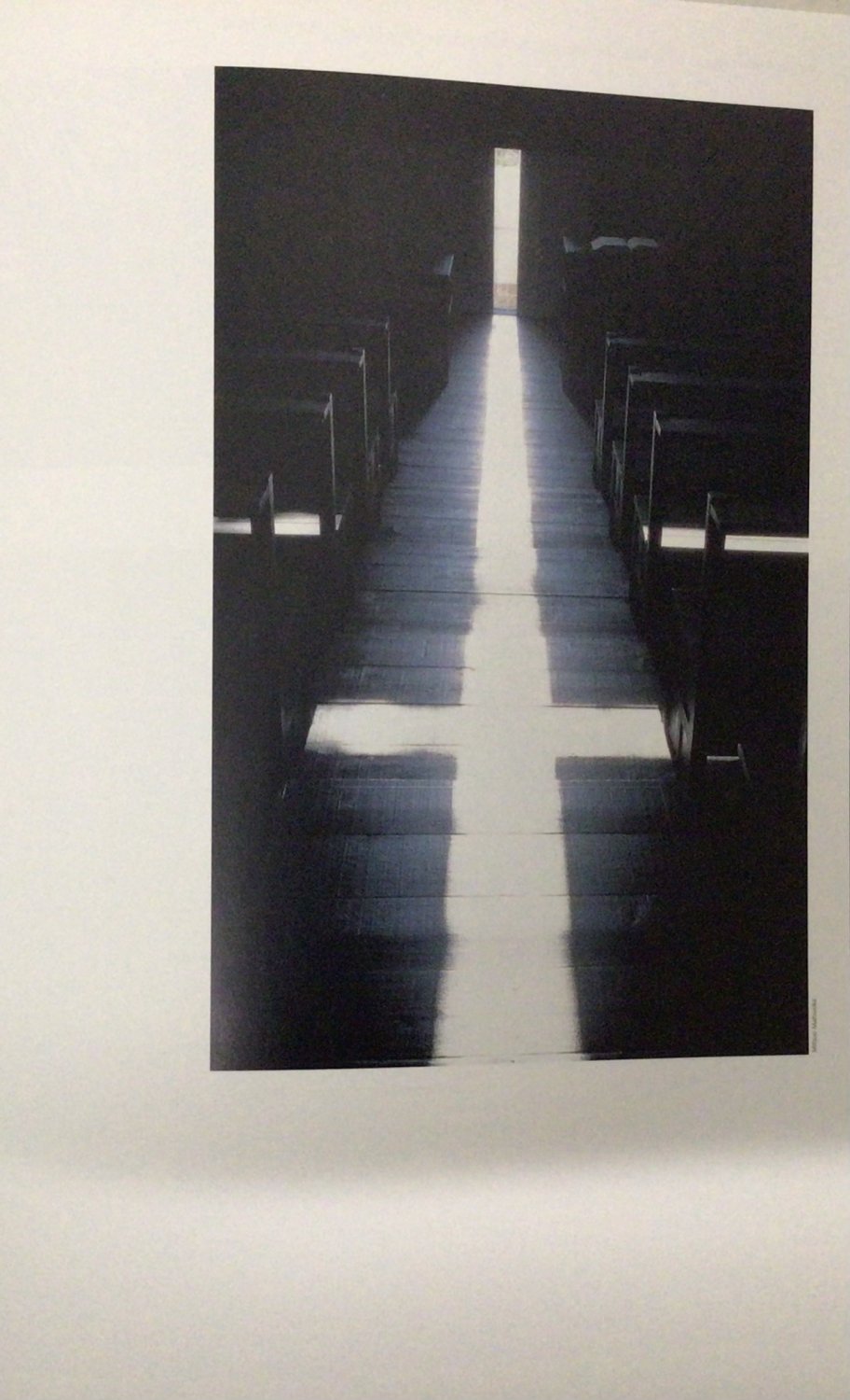 The Secret of the Shadow: Light and Shadow in Architecture